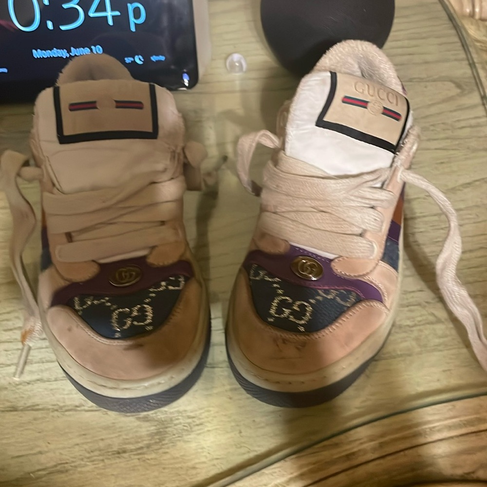 Gucci!! Size 33
